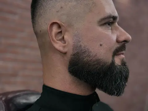 Broda i skin fade — Gentlemen Barber Shop Sanok