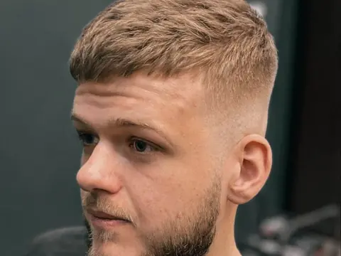 Crop z teksturą i brodą — Boske Barber Rzeszów